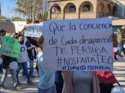 Con bloqueo carretero exigen localizar a un niño secuestrado en Zacatecas