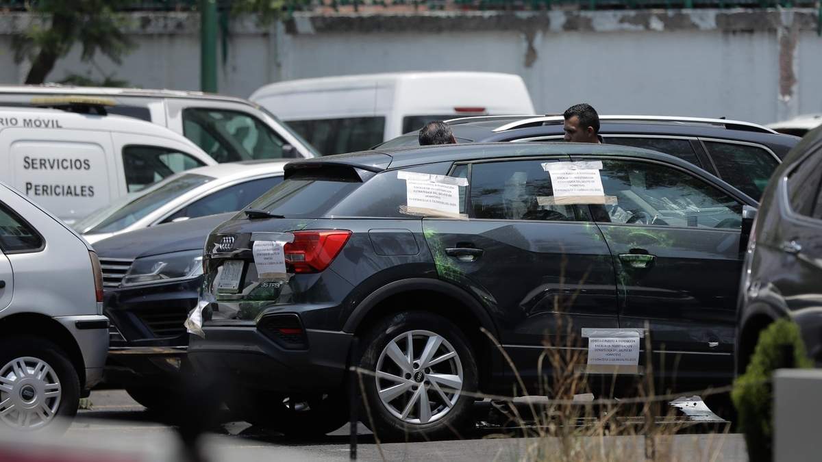 La camioneta en la que fueron asesinados los funcionarios de la CDMX