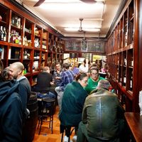 Barcelona: en medio del rebrote, buscan proteger pequeñas bodegas