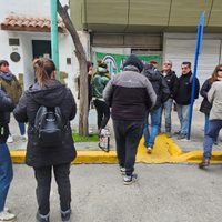 Trabajadores de la Secretaría de Obras Públicas bloquearon el Ministerio de Economía