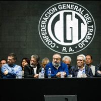 La CGT convoca a una reunión de urgencia para analizar las medidas de Caputo