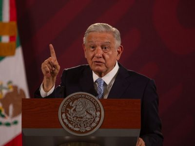“No se van a quedar sin luz”: AMLO ante ola de calor en México