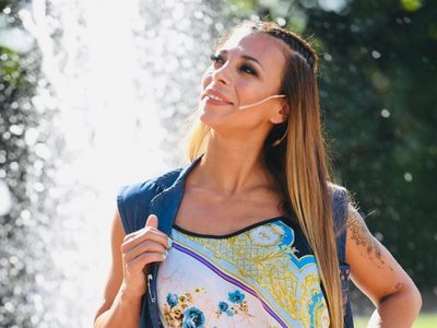 Las fabulosas tomas de Ximena Capristo frente al espejo que no querrás dejar de ver