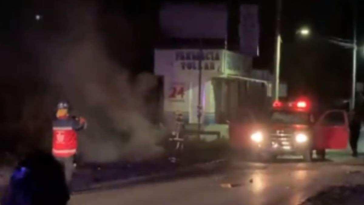 Con carros bomba liberaron a presos del Cereso de Tula