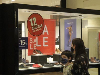 La ventas minoristas cayeron 6,7% en noviembre: estos fueron los rubros más afectados