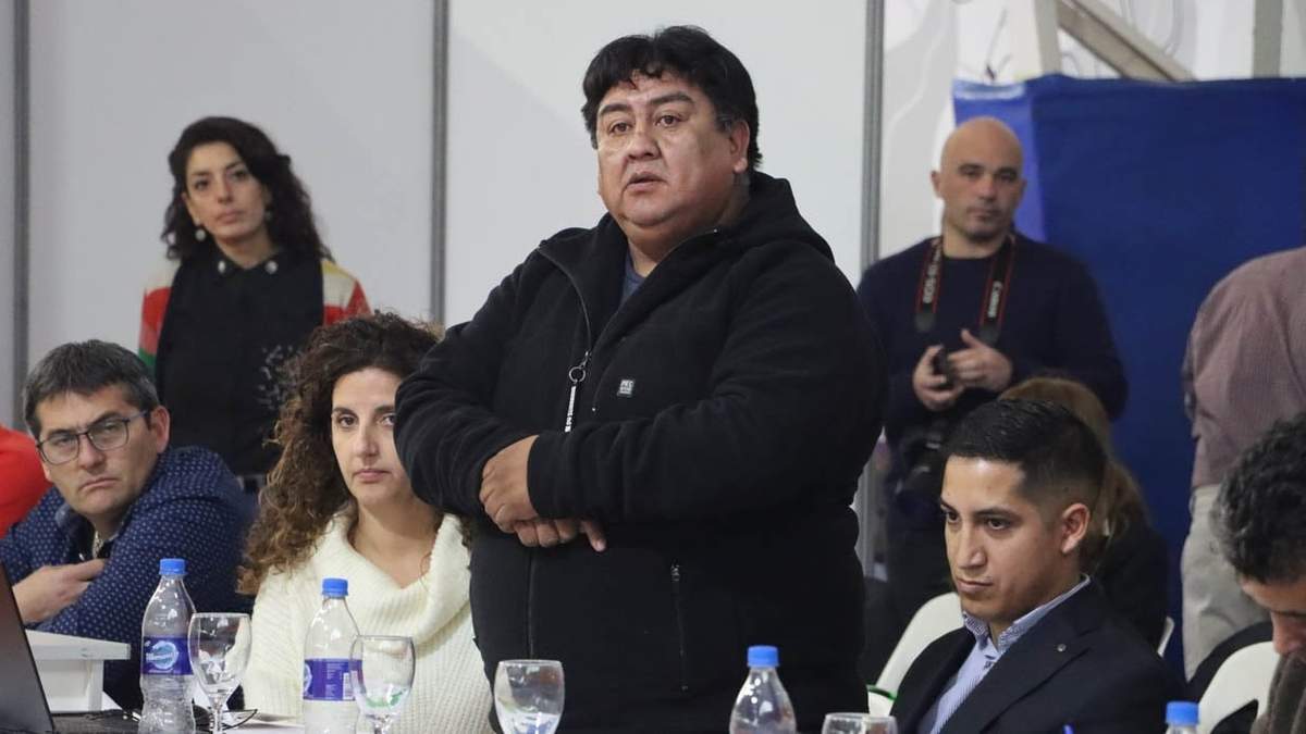 Hay Salazar para rato.