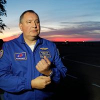 Exastronauta de la NASA y jefe de agencia espacial rusa se pelean en Twitter por invasión a Ucrania