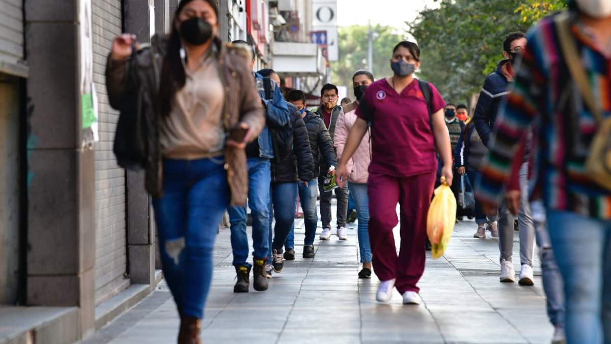 En la Ciudad de México hay un total de 868 mil 729 personas contagiadas