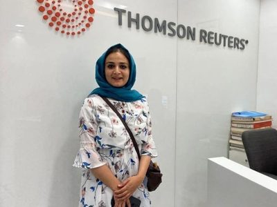 India impide la salida del país a una fotoperiodista cachemir premiada con el Pulitzer
