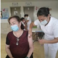 Dimiten directivos de hospitales de Tabasco que se vacunaron sin estar en área covid