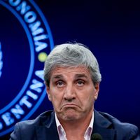 Argentina levanta restricciones cambiarias para la compra de dólares tras confirmarse rescate de FMI
