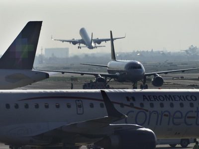 Gobierno de México ordena que el AICM recorte el número de vuelos en 17%