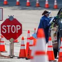 El coronavirus batió récords mundiales en los Estados Unidos