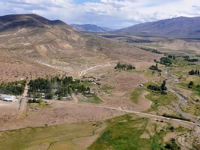 Un rincón que crece en la Ruta 43: El Alamito, el sueño familiar que hoy recibe a viajeros en Neuquén