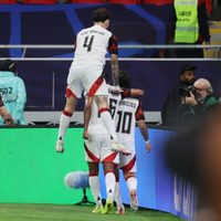 De Arrascaeta firma doblete y Flamengo elimina al Cruz Azul en la Copa Intercontinental