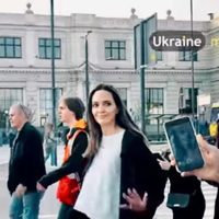 Angelina Jolie fue evacuada por una alerta de ataque aéreo durante su visita a Ucrania