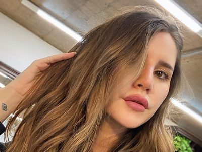 Mica Tinelli se cansó de las especulaciones y compartió el resultado de su hisopado por COVID