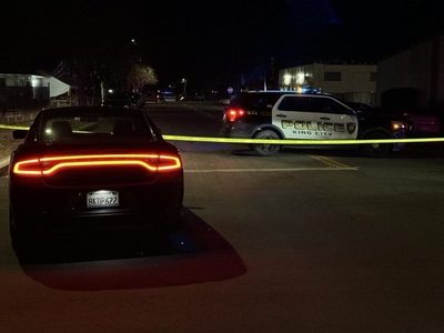 Hombres con máscaras negras irrumpen en fiesta y matan a cuatro en California