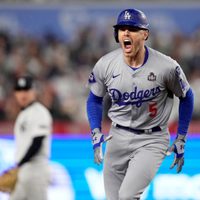 Nuevo Mr. Octubre: Freddie Freeman jonronea otra vez por Dodgers y fija dos récords en Serie Mundial