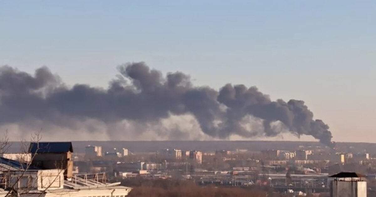 Ucrania bombardeó una fábrica de armas rusa