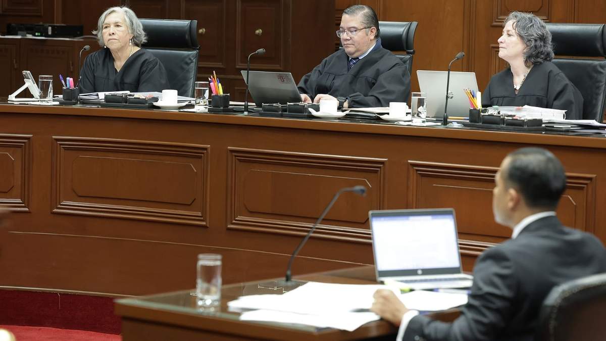 El nuevo secretario de acuerdos en la sesión del máximo tribunal