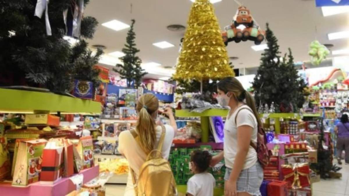 Supermercado en Navidad. Fuente: (Twitter)