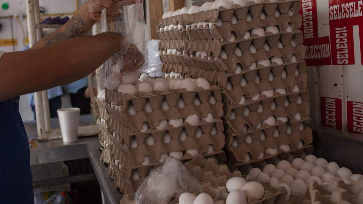 Los precios de las mercancías subieron 0.25 % y los de servicios, 0.22 por ciento, destaca el comunicado