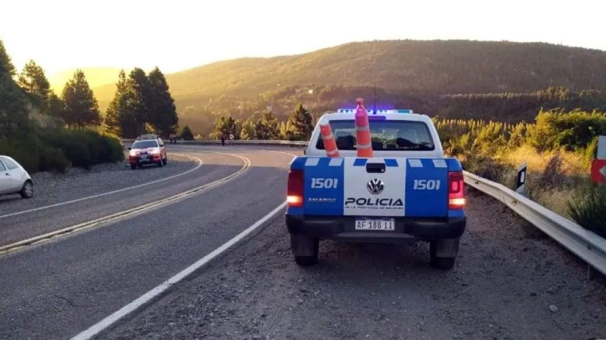 Por la colisión, tres personas resultaron con heridas graves. Fuente: (Noticias Nqn)