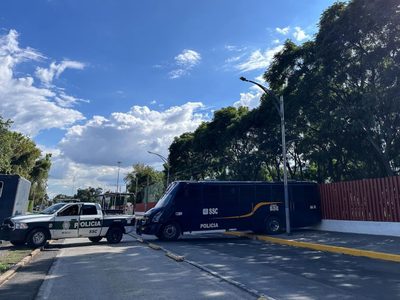 Blindan inmediaciones de Cámara de Diputados por toma de protesta de Sheinbaum