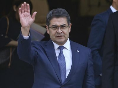 EU: Hallan culpable a expresidente hondureño Hernández de colaborar con narcos