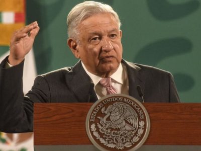 AMLO acusa a grupos ajenos de intervenir en protestas de normalistas en Chiapas