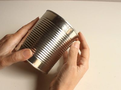 Con 1 lata vieja y un poco de creatividad: mirá este contenedor vintage que sirve para guardar cosas