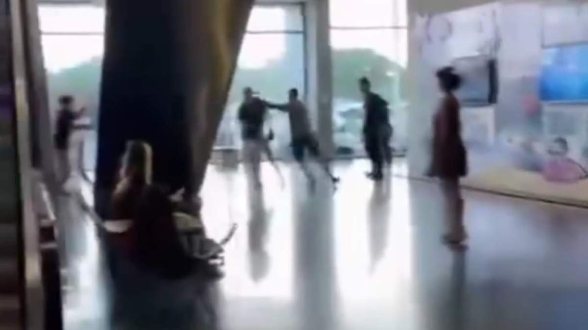 Se encontró con la pareja de ex en un museo de Mar del Plata