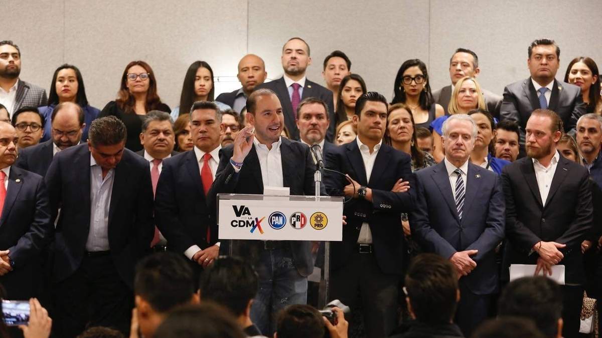 Marko Cortés, con la cúpula panista, así como sus aliados de la coalición con el PRI y el PRD
