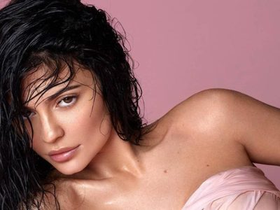 ¡AL NATURAL! Kylie Jenner deja ver a detalle lo más aclamado de su físico. ¡Espléndida!