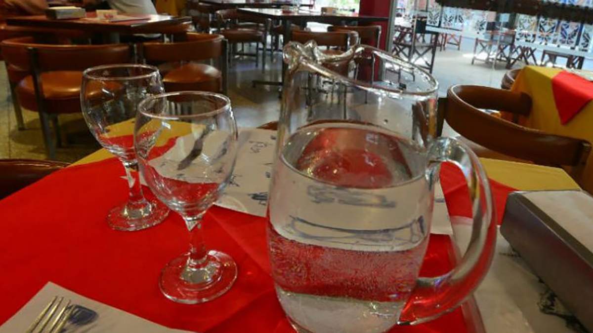 Agua potable gratuita. Fuente: (Infobae)