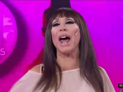 ¡No tiene límites! El "escatológico" percance de Moria Casan ¡al aire!: "Soy humana"