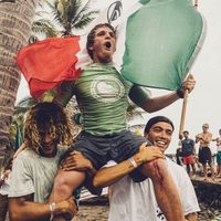 Alan Cleland es el primer surfista mexicano en clasificar a Juegos Olímpicos de París