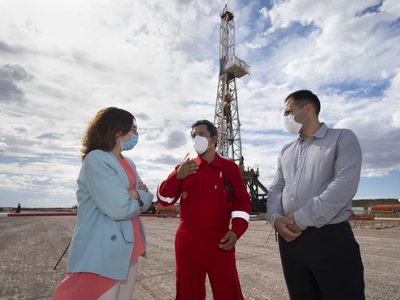 Silvina Batakis visitó Vaca Muerta y resaltó “la integración” entre la Patagonia y Nación
