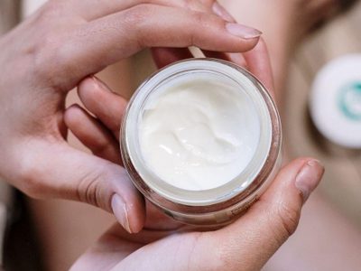 Los remedios están re caros: aprendé a preparar esta crema mágica para curar pequeños golpes