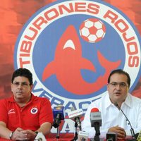 Se apropia Kuri de la identidad y marca de los Tiburones