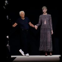 La nueva colección de Giorgio Armani explora las raíces de la marca en un ambiente íntimo