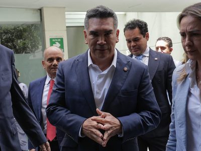Tras solicitud de desafuero, "Alito" denuncia “persecución política brutal” de Morena en su contra