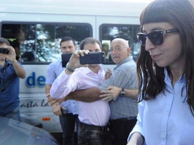 "Vergüenza", Florencia Kirchner revolucionó las redes con una nueva foto
