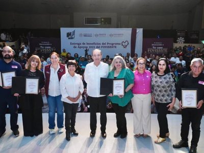 Gobernador Durazo y Sedatu garantizan certeza jurídica a familias con entrega de 300 escrituras del Fovissste