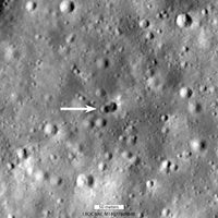 El impacto de un cohete en la Luna en marzo deja dos cráteres