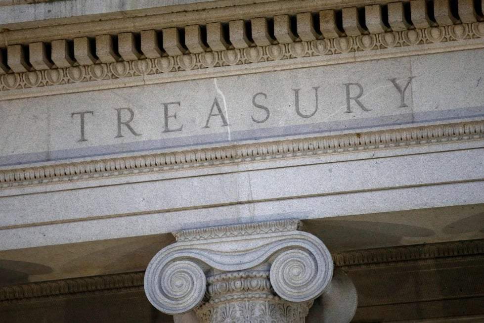 Administración de Trump ordena a bancos identificar redes sospechosas de lavado de dinero iraní