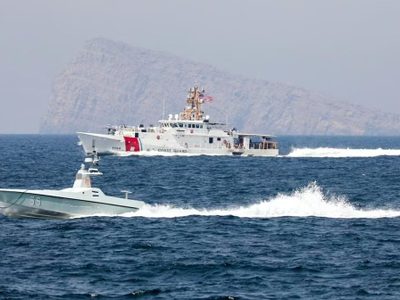 EU prueba un barco no tripulado en el Estrecho de Ormuz