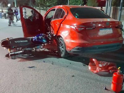 Fuerte choque en Junín de los Andes: piden cadena de oración por un motociclista