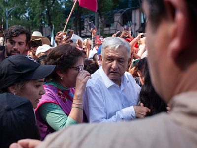 La Ayudantía de AMLO: semillero de funcionarios con sueldos altos